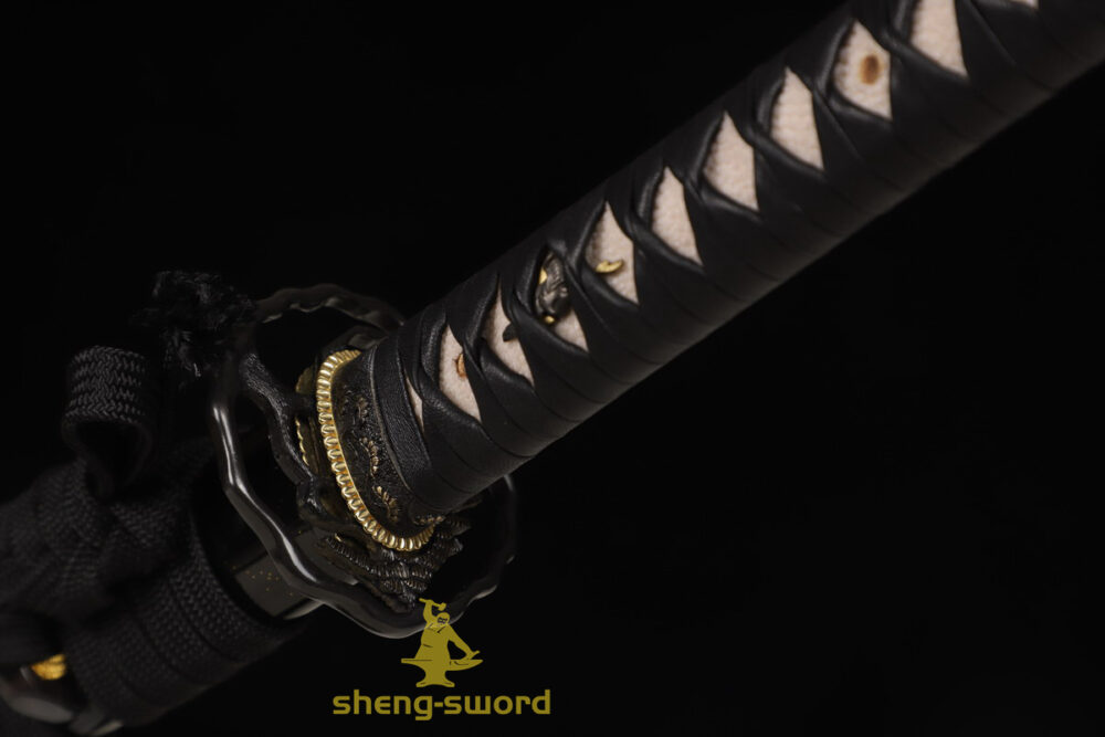 High Class Japanese Samurai Katana Clay Tempered L6 Steel Full Tang Blade Sword Squirrel Tsuba