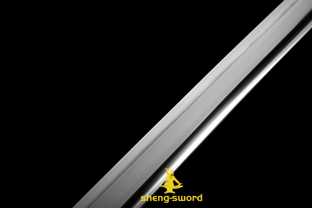 High Class Japanese Samurai Katana Clay Tempered L6 Steel Full Tang Blade Sword wintersweet Kashirae
