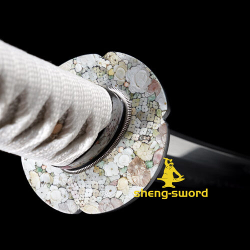 sakura106 Handmade japanese samurai katana Sakura tsuba clay tempered t-10 steel full tang sword