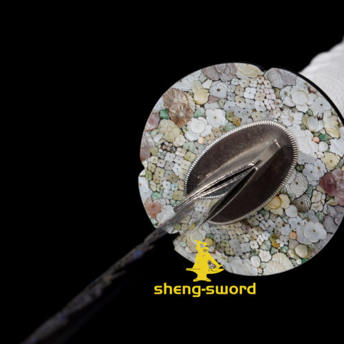 sakura111 Handmade japanese samurai katana Sakura tsuba clay tempered t-10 steel full tang sword